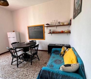Alghero Apartment | Via Giuseppe Palomba 18 Guest House