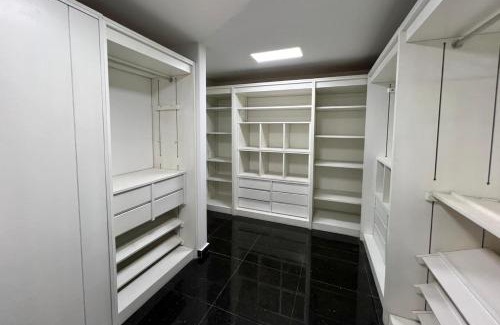 La Florida Apartment | ESPECTACULAR PENTHOUSE CERCA AL TESORO - Poblado