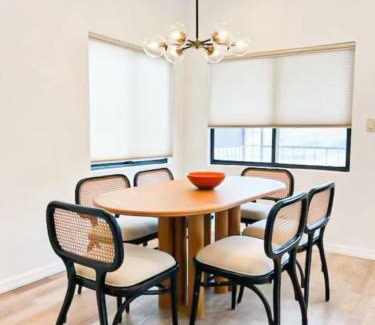 Los Angeles House | Tranquil 3BR Home Near Dodgers Stadium - Cor-CT