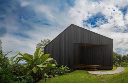 Roble Villa | Unique peaceful cabin in the sky