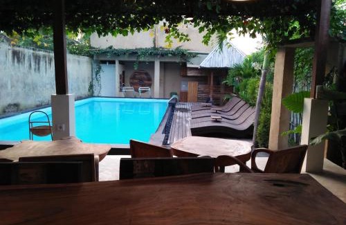 Pengosekan Cabin | De'dalam Standard