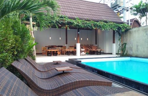 Pengosekan Cabin | De'dalam Standard
