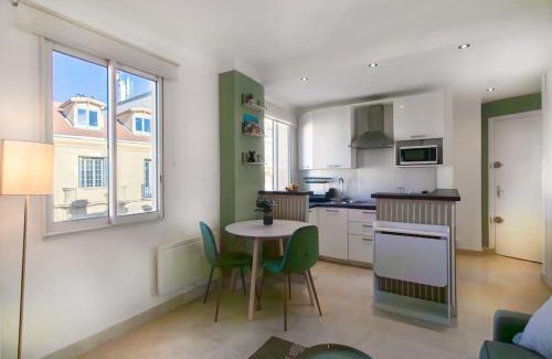 Carre d'Or Apartment | #46 Studio Carré d’Or Congrès 2 min walk Sea Promenade