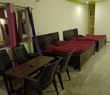 Dhanaulti House | Ashirwad guest house