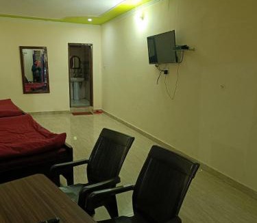Dhanaulti House | Ashirwad guest house