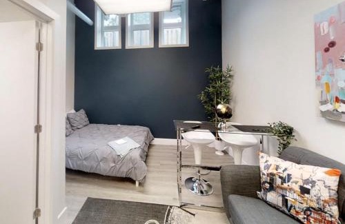 Sandy Hill Bed & Breakfast | Bachelor apartment in downtown
