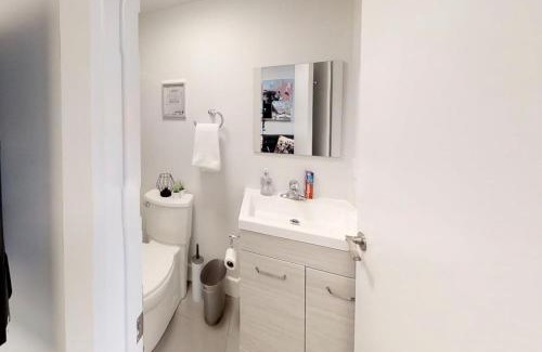 Sandy Hill Bed & Breakfast | Bachelor apartment in downtown