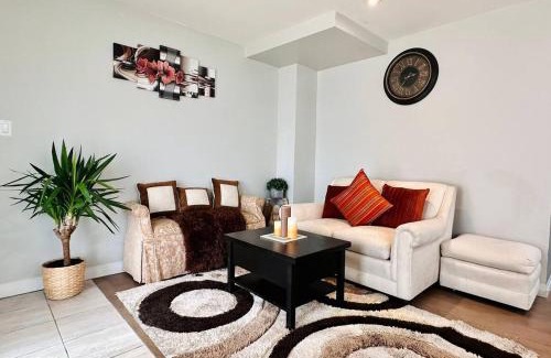 Hamilton House | Beautiful house close to nature / highway / beach