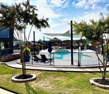 Willis Resort | Fishersman Cove Lakeside Resort
