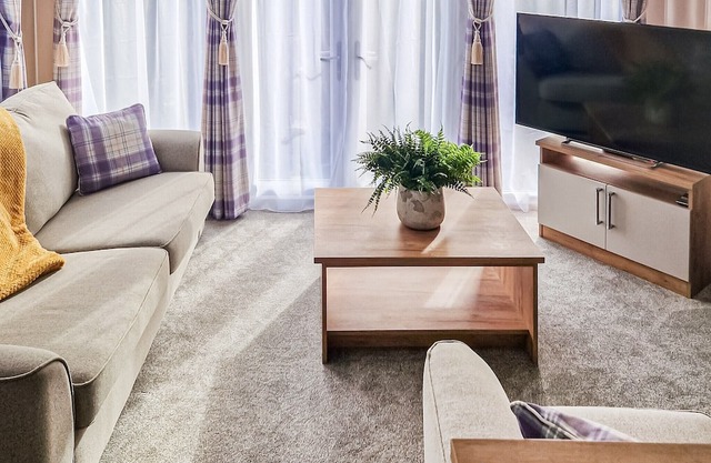 2 bedroom accommodation in Brightlingsea