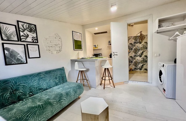 Attic Apartment "Piccolo Rifugio Bergamo" with Shared Terrace & Wi-Fi