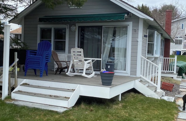 Lake Front Cottage on Center Harbor Cove