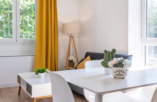 Apartment in a restored mansion in Granada.