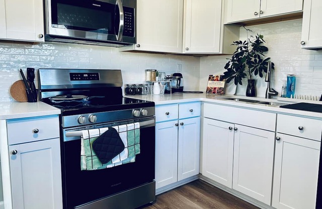 Cozy 1-bedroom house in NoDa and Camp North End area of Charlotte!