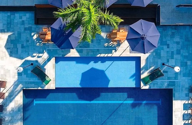 House in luxury condominium with 2km of river in Rifaina accommodates 14 people