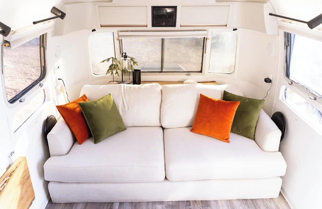 Mountain Air Escape's Airstream Excella w/Hot Tub- Couples Retreat