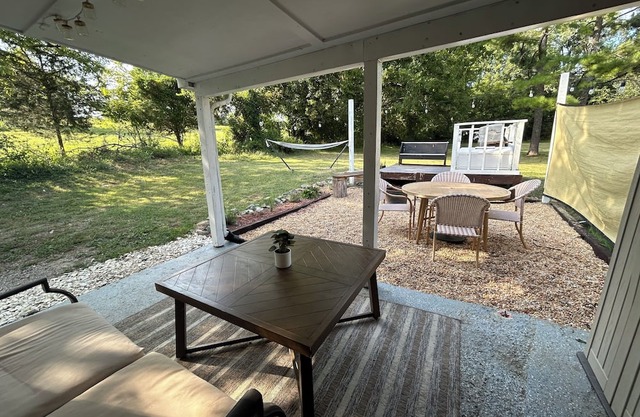 Cottage by the Sheep - 3BD/2Bath