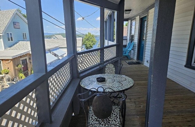 Condo with Lake access, min walk of Weirs Beach.