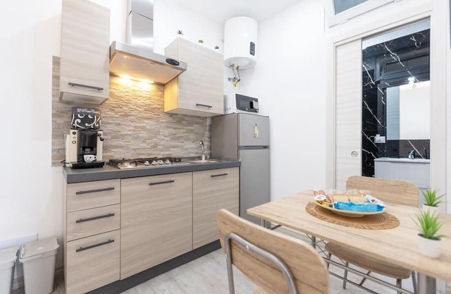 Charming flat with 1 bedroom 1 Large bed +1 Sofa bed , bathroom and full kitchen