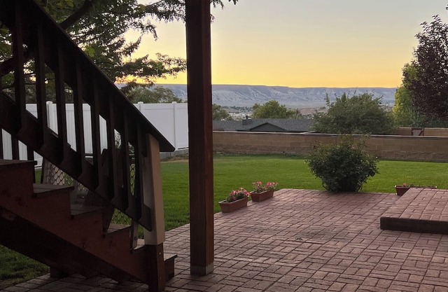 Cozy 1 bedroom + bathroom available fitness room, laundry, WiFi in Rock Springs