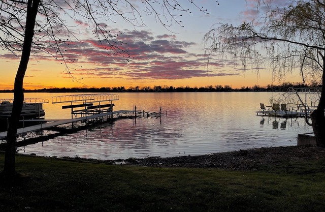 Shady Beach Retreat at Lake Cochrane - Gary, SD