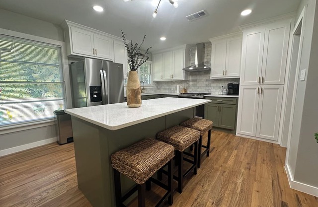 Newly Remodeled 3-bedroom house with lots of amenities