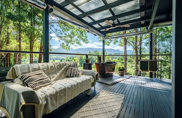 Soak up uninterrupted views of World Heritage Dorrigo National Park
