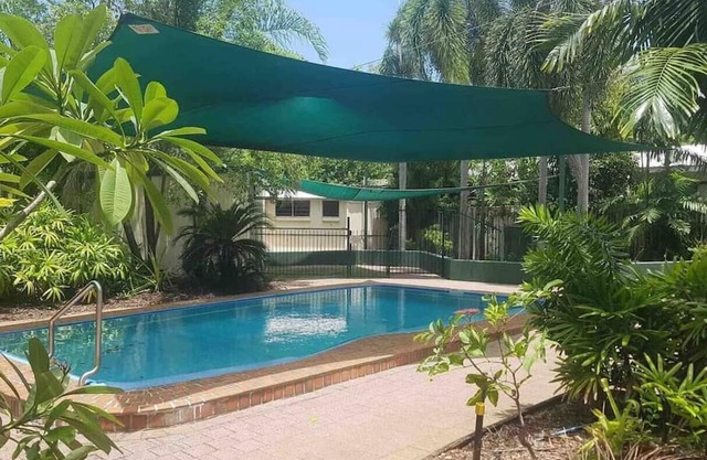 The Gardens Escape with Pool and Free WiFi