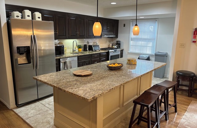 Charming family retreat under 20 minutes from Baltimore’s Inner Harbor!