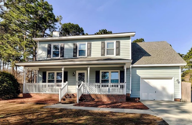 SF house in a peaceful neighborhood, close to beach, downtown, and everything