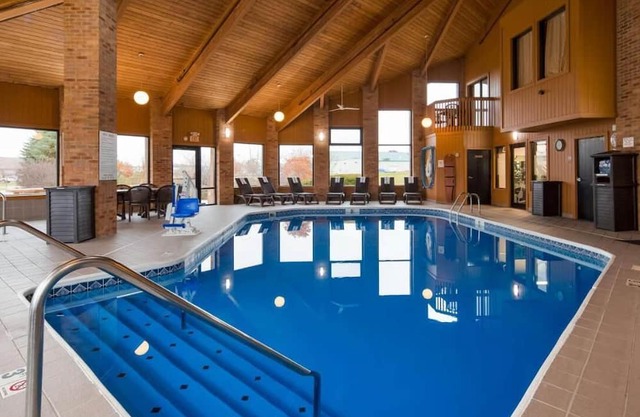 Affordable Hotel Stay with Complimentary Full Breakfast and Heated Pool