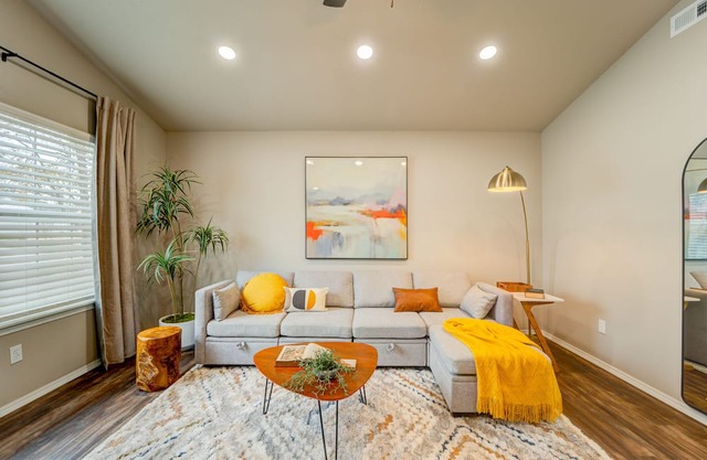 Trailside Modern Home 2-Bed, 1-Bath - Steps from Handcut Hollow Trails