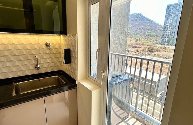 Premium - Cozy Hill View Retreat - Modern 2 BHK