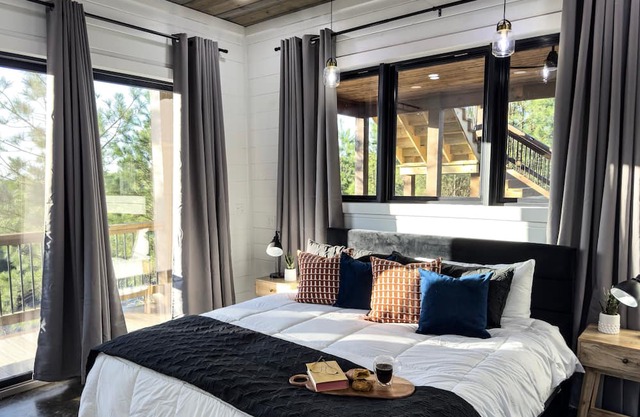 Promise-Best Views-Pets-Hot Tub-Very Private