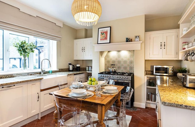 Cosy 3 bedroom cottage in Ashford in the Water, close to Bakewell & Chatsworth