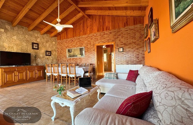 Chalet de Carmen Castelldefels - Ideal Familias