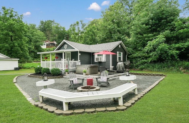 Romantic Couples Cottage
