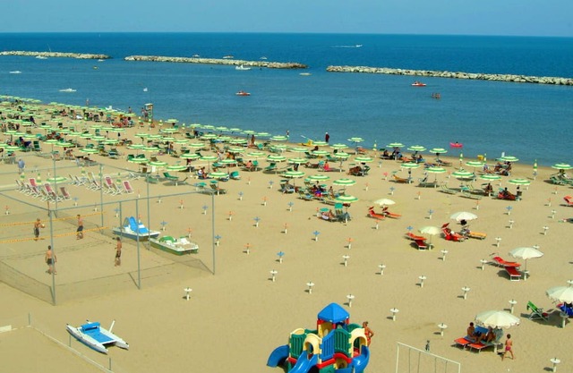 Nice apartment for 4 people with WIFI, A/C and balcony