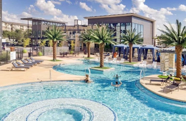 Calm Stylish Oasis, Pet Friendly!
