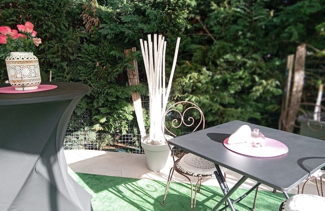 Holiday Home 'Le Refuge Zen Et Bien-être Bulle' with Private Pool, Private Terrace and Wi-Fi