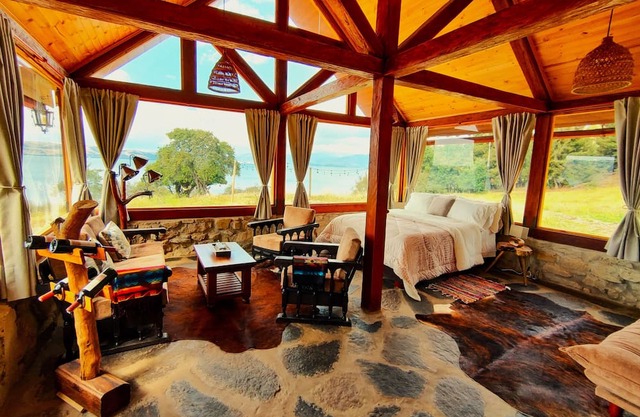 Cabaña a Orilla del Lago de Tota, Parqueadero Privado, Playa Privada,mascotas si