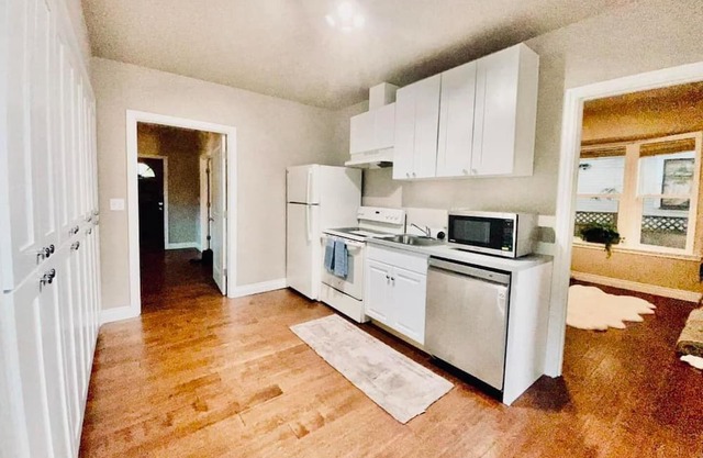 Welcome to our charming home, centrally located in the heart of the University of Washington area