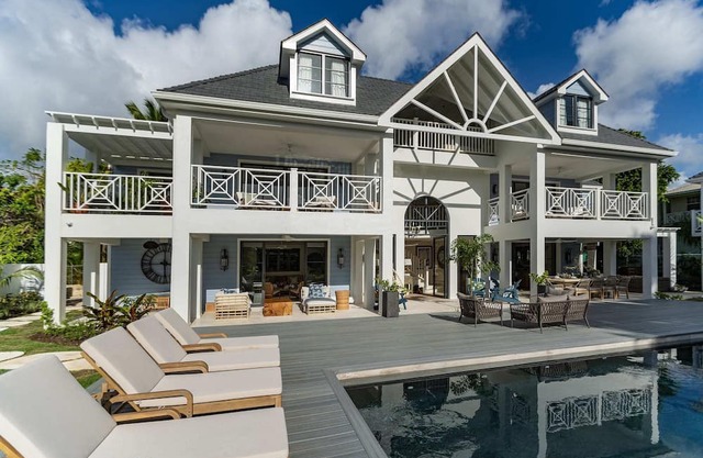 Seastar in Gibbs by Personal Villas - Wellness and Comfort