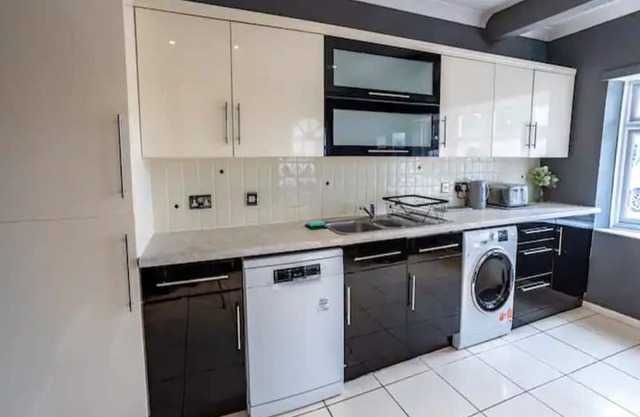 Pass the Keys | Spacious House/Game Room/Hot tub