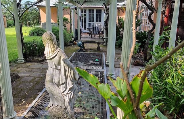 Come enjoy a farmstay at the historical Reibycroft Estate in Freemans Reach NSW.