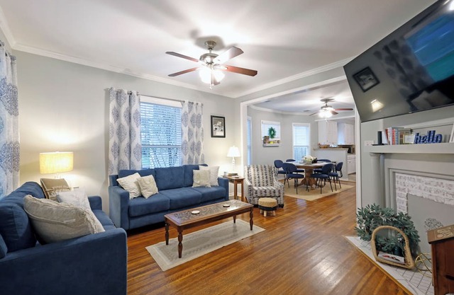 Charming VRBO in Historic District - near Downtown and easy access to Waco/DFW
