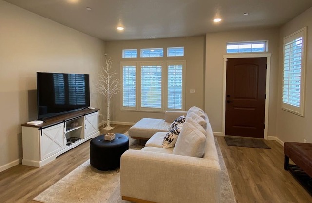 Cozy home in Wilsonville - Villebois Community