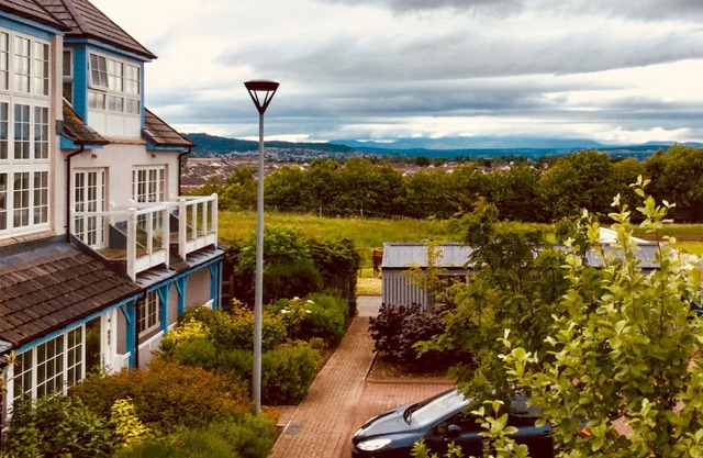 2 bedroom accommodation in Inverness