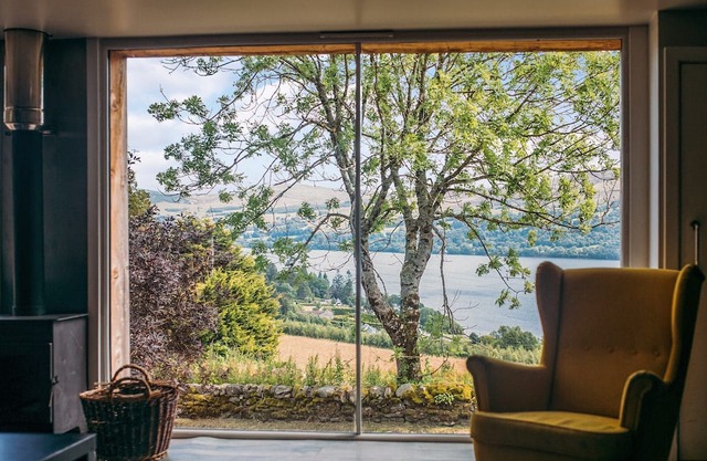 2 bedroom accommodation in Fearnan, near Aberfeldy