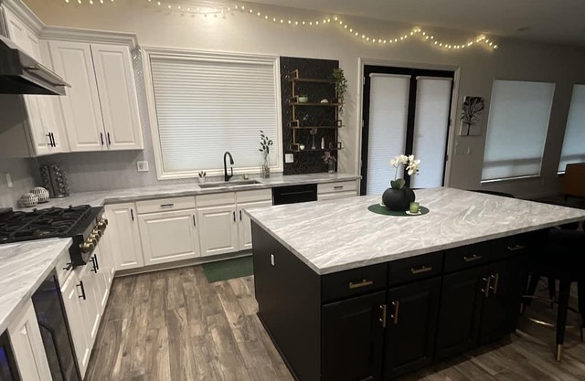 Elegant Montage Family Estate. Step into our chic estate, a designers dream.